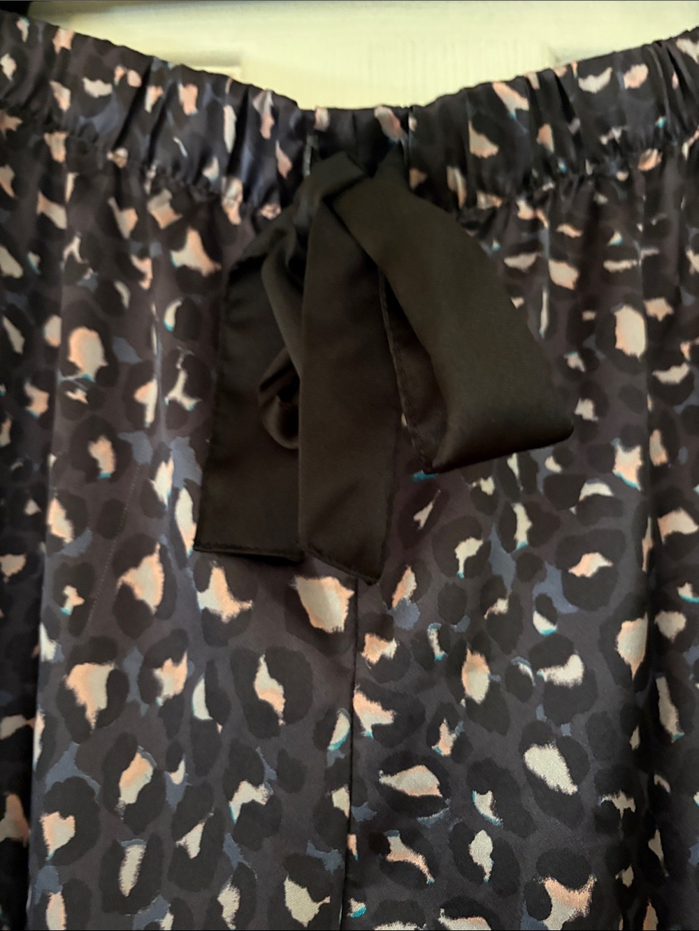 Victoria's Secret Black Printed Button-Front Pajama Set with Pink Accents - Picture 7 of 11